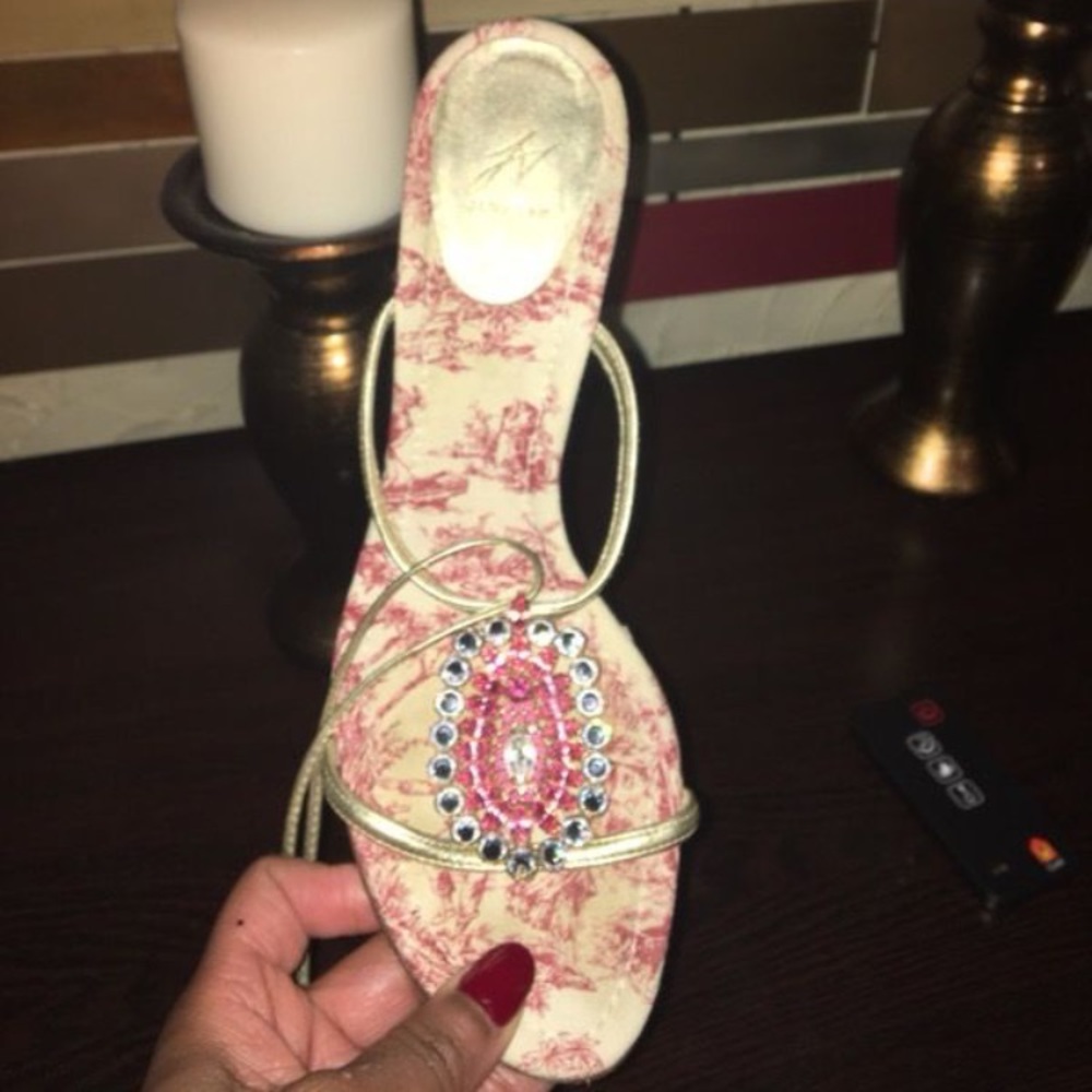 JVINCENT GORGEOUS LIMITED EDITION SANDALS